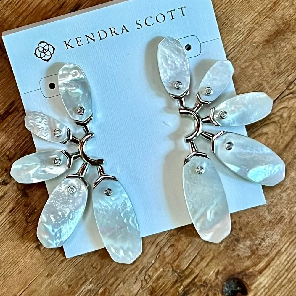 NWT Kendra Scott Ashlyn Ivory Mother Of Pearl Statement Earrings - Picture 13 of 16